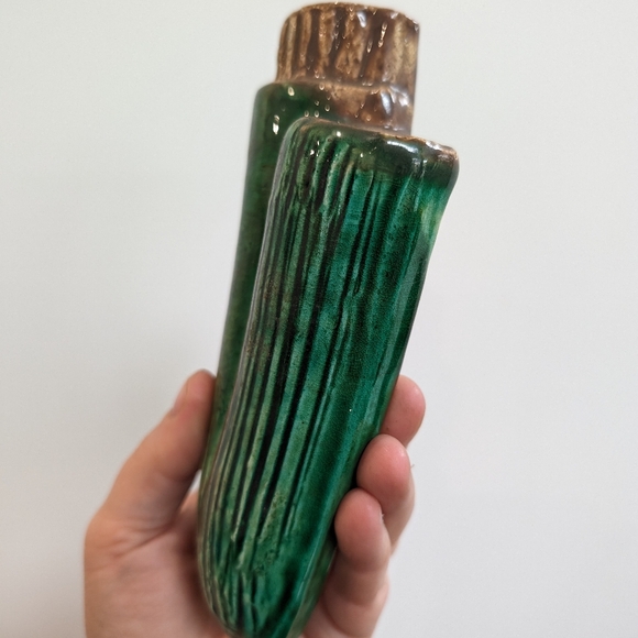 Vintage ceramic wall pocket - Picture 2 of 6